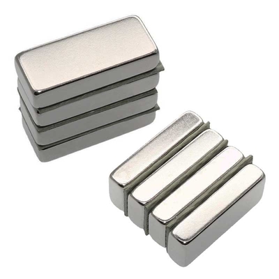 Magneti permanenti della terra rara dei magneti potenti rettangolari del neodimio 30 x 10 x 5mm