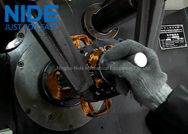 Bobina di statore automatica del motore del generatore che inserisce il singolo posto di lavoro della macchina