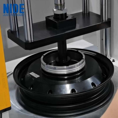 Macchina automatica di rimozione dell'albero per il motore del mozzo della ruota BLDC