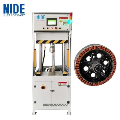 Macchine di pressatura per stazionatori a rotaia automatica